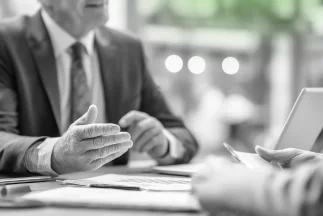 Expert consultation to select the optimal business legal structure for company incorporation.